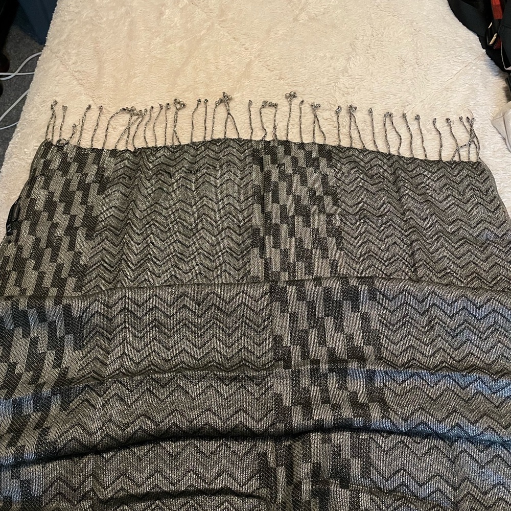 Armani Exchange Black and Gray Scarf
